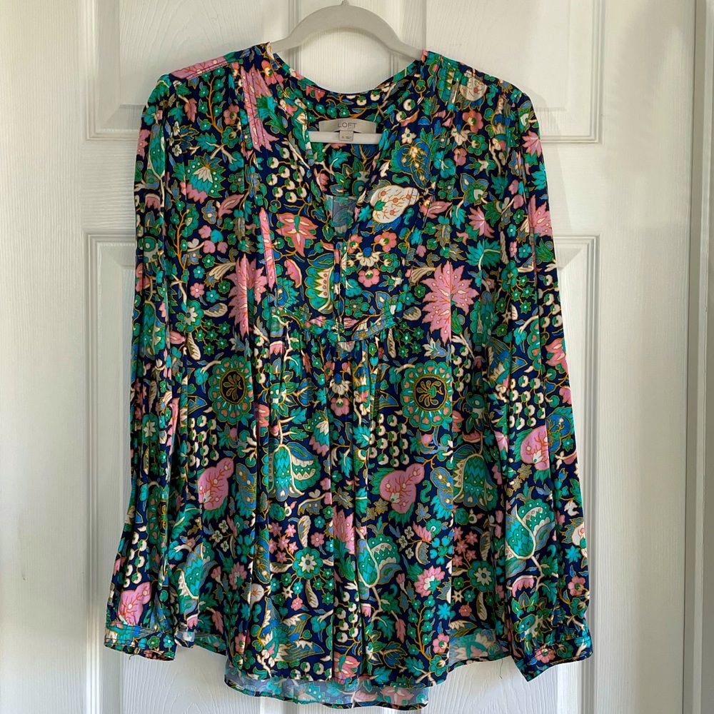 Spring colors LOFT blouse